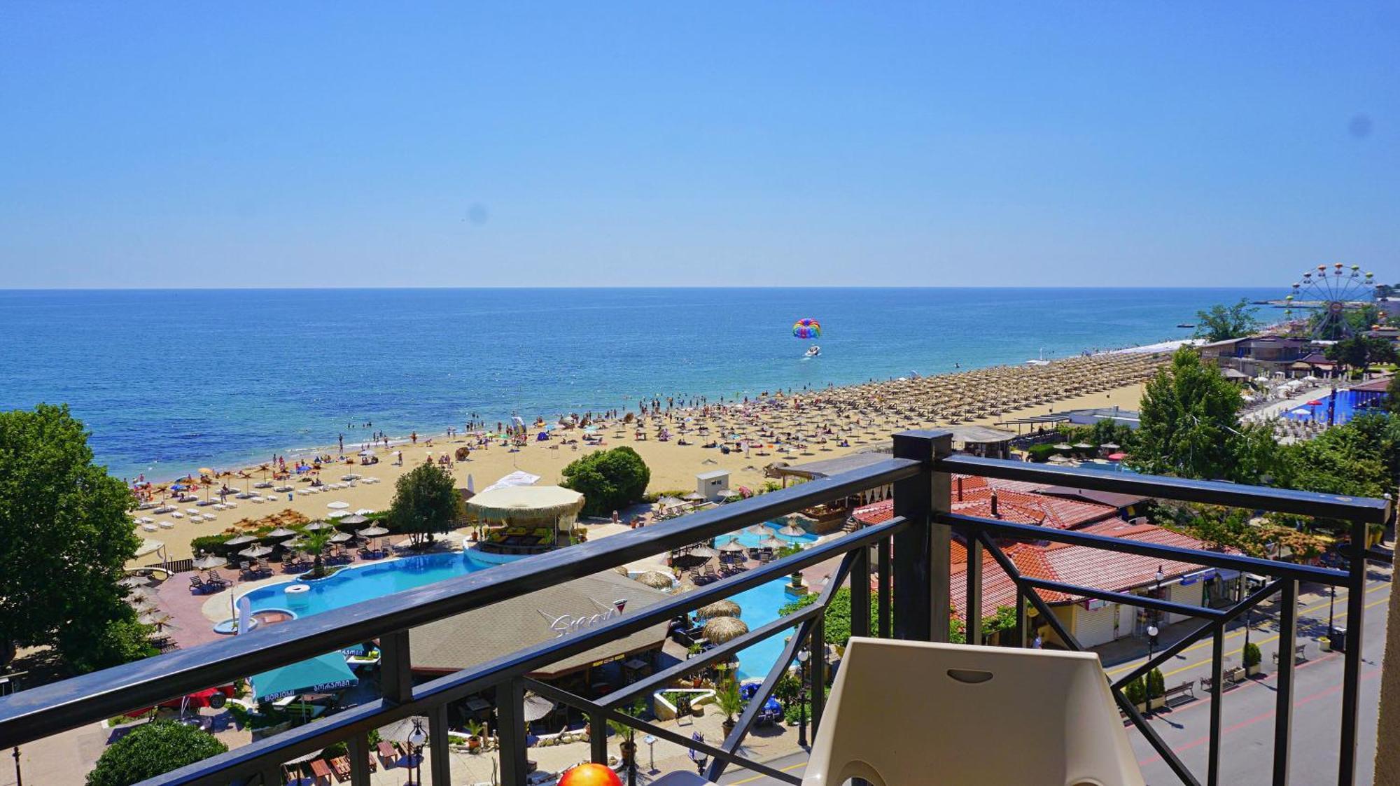 Apartments Sirena - First line - Апартаменти Сирена - Първа линия Златни пясъци Екстериор снимка