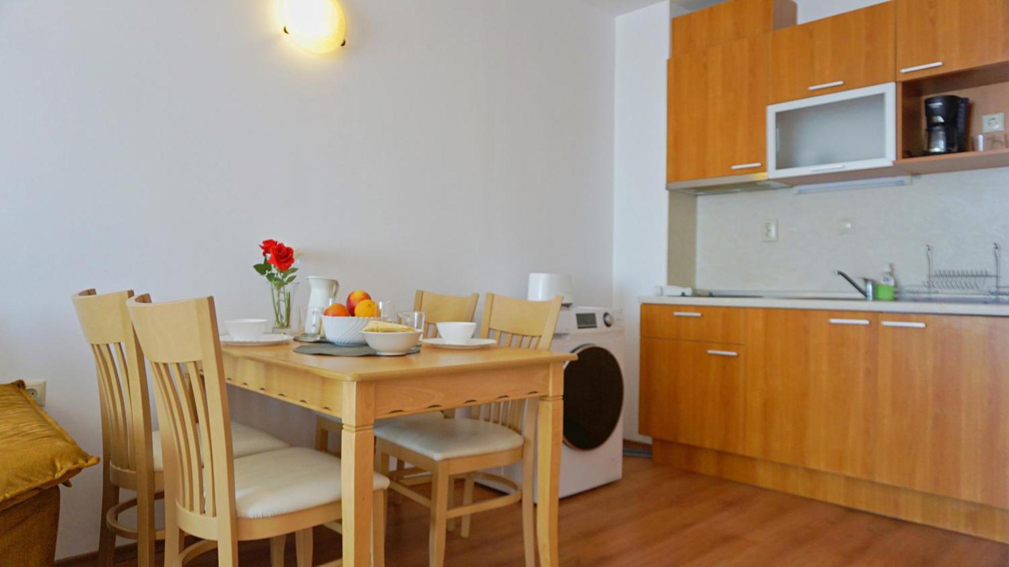 Apartments Sirena - First line - Апартаменти Сирена - Първа линия Златни пясъци Екстериор снимка