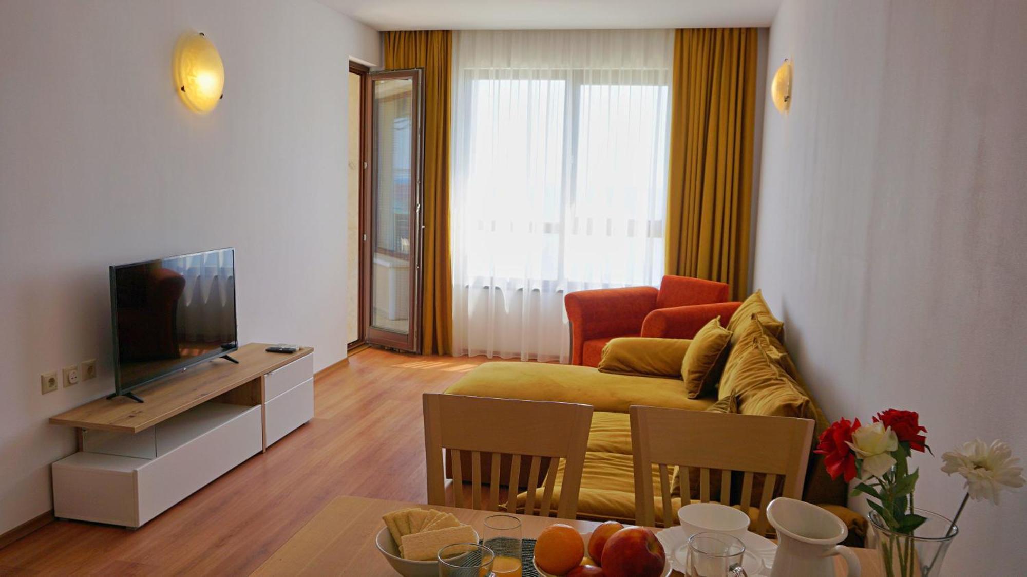 Apartments Sirena - First line - Апартаменти Сирена - Първа линия Златни пясъци Екстериор снимка